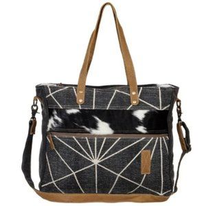 MYRA Flattering Messenger Bag